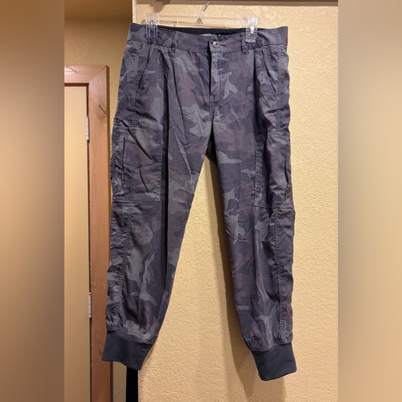 Prana Pants - Prana women’s Gray camouflage jogger 10